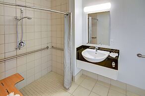 Motel 6 Roanoke, TX - Northlake - Speedway