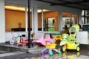 Royal Orchid Fort Resort