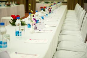 Royal Orchid Fort Resort