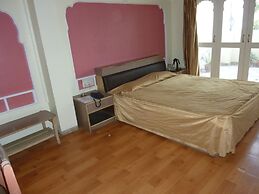 Hotel RutuGandh Heritage