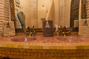 Riad Les Trois Palmiers El Bacha