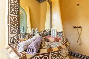 Riad Les Trois Palmiers El Bacha