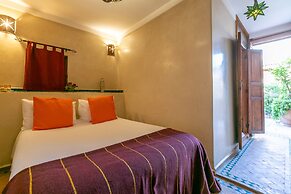 Riad Les Trois Palmiers El Bacha