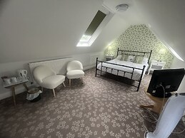 Penny Farthing Hotel