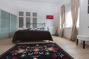 Butterfly Home Danube