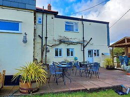 Sportsmans Valley Hotel