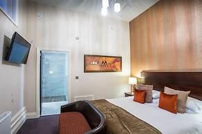 Duke Of Edinburgh Hotel