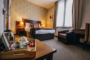 Duke Of Edinburgh Hotel