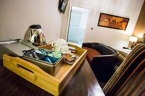 Duke Of Edinburgh Hotel