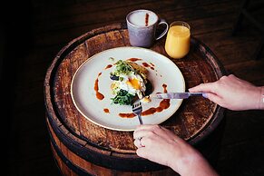 Duke Of Edinburgh Hotel