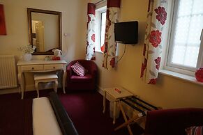 The Ridings Guest House