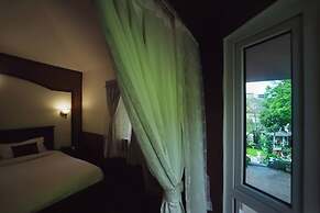JC Residency