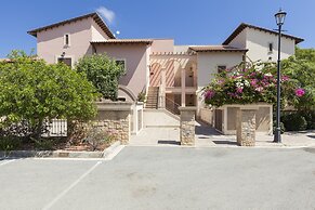 Aphrodite Hills Rentals – Apartments