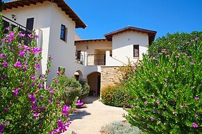 Aphrodite Hills Rentals – Apartments