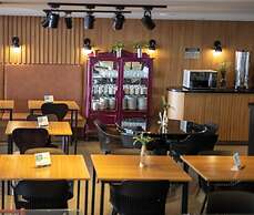 CORAL TRADE HOTEL