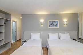 CORAL TRADE HOTEL