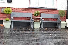 FlyOver Bed and Breakfast