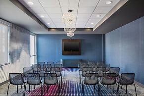 Aloft Phoenix Airport