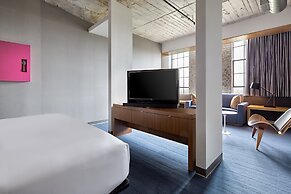Aloft Dallas Downtown