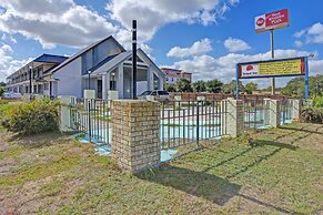 Sunset Inn by Hotel O Flatonia I - 10