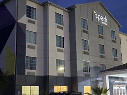 Spark by Hilton Selma