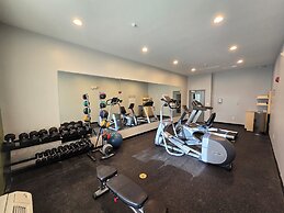 Spark by Hilton Selma