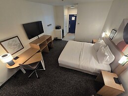 Spark by Hilton Selma