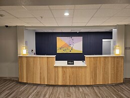 Spark by Hilton Selma