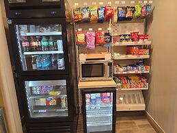 Spark by Hilton Selma