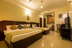 Hotel Grand Park Inn