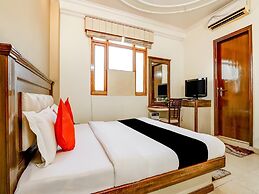 Hotel Grand Park Inn