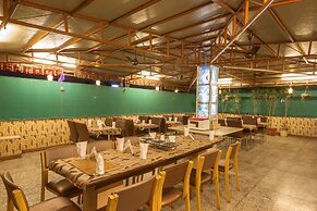 Hotel Grand Park Inn