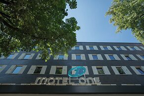 Motel One Hamburg Airport