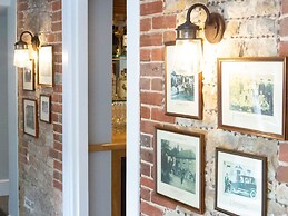 The White Horse Inn