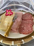 Hotel e Pousada Cumbuco Guesthouse