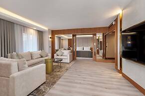 Limak Ambassadore - Special Class