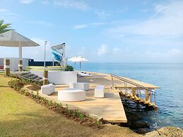 Hotel Bannister by Mint