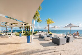 Hotel Bannister by Mint