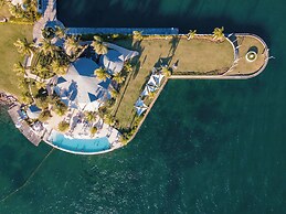 Hotel Bannister by Mint