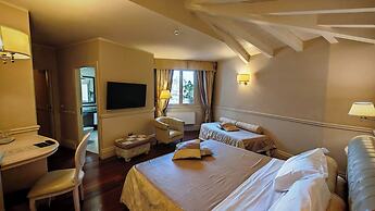 Suite Hotel Santa Chiara