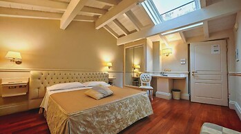 Suite Hotel Santa Chiara