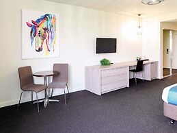Mantra Melbourne Melton