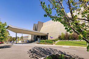 Mantra Melbourne Melton