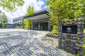 Kyukaruizawa Kikyo, Curio Collection by Hilton