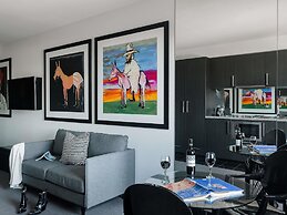 The Cullen Melbourne - Art Series