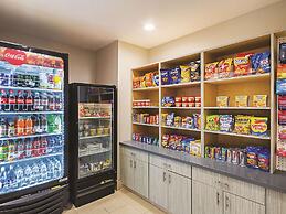 La Quinta Inn & Suites by Wyndham Fresno Northwest