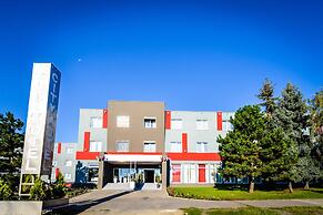 City Hotel