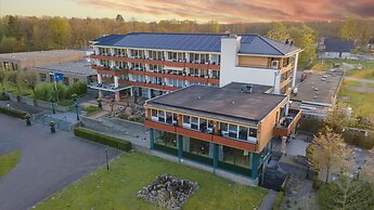 Fletcher Familiehotel De Hunzebergen