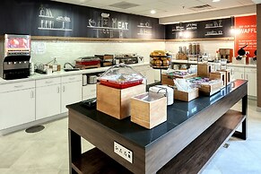 Hampton Inn & Suites Parsippany/North