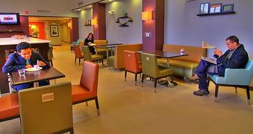 Hampton Inn & Suites Parsippany/North